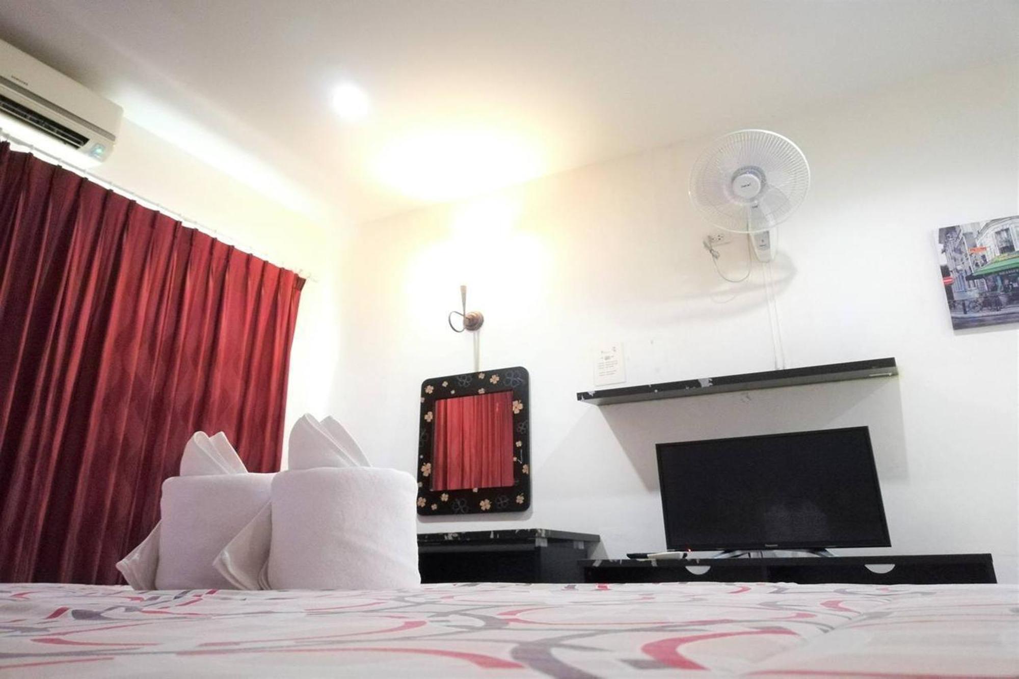 Andaman Place Thalang Esterno foto